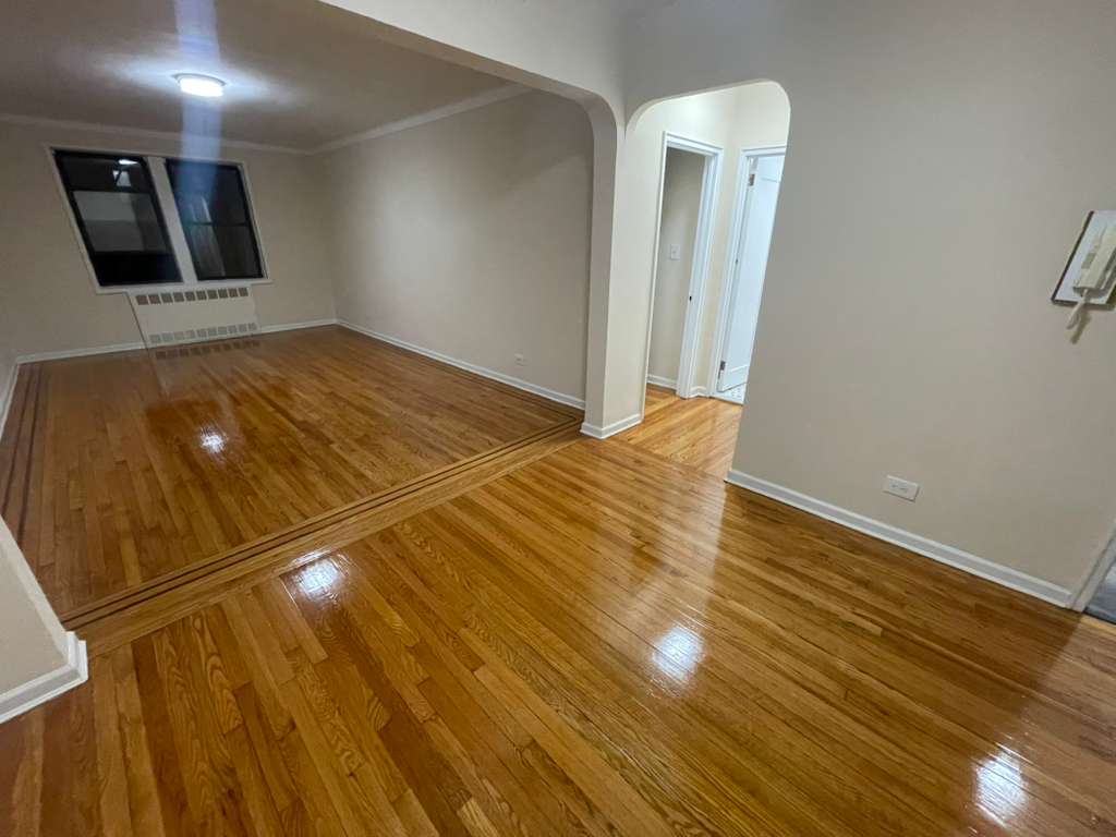 Apartment Booth Street  Queens, NY 111374, MLS-RD5526-11
