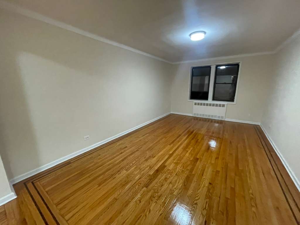 Apartment Booth Street  Queens, NY 111374, MLS-RD5526-13