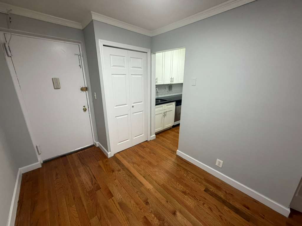 Apartment 118th Street  Queens, NY 11415, MLS-RD5541-6