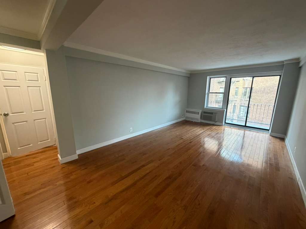 Apartment 118th Street  Queens, NY 11415, MLS-RD5541-7