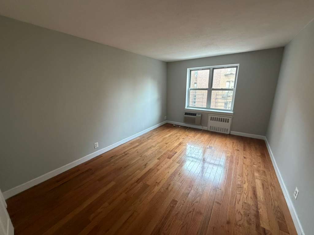 Apartment 118th Street  Queens, NY 11415, MLS-RD5541-18