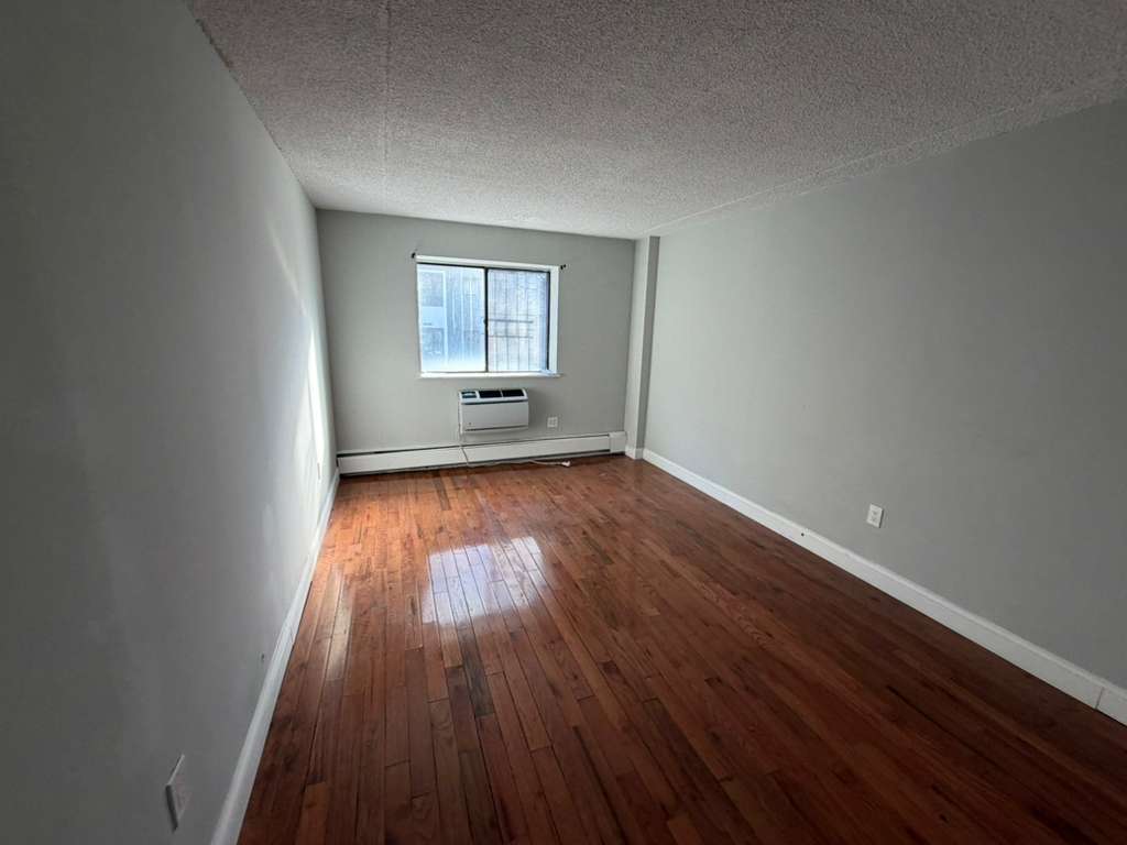 Apartment 98th Place Queens, NY 11374, MLS-RD5542-15