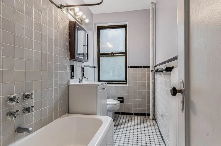  Yellowstone Blvd  Queens, NY 11375, MLS-RD5544-17