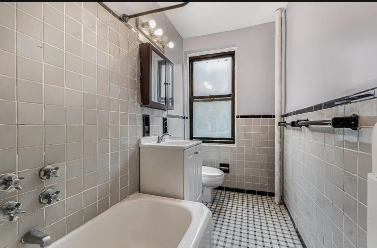  Yellowstone Blvd  Queens, NY 11375, MLS-RD5544-18