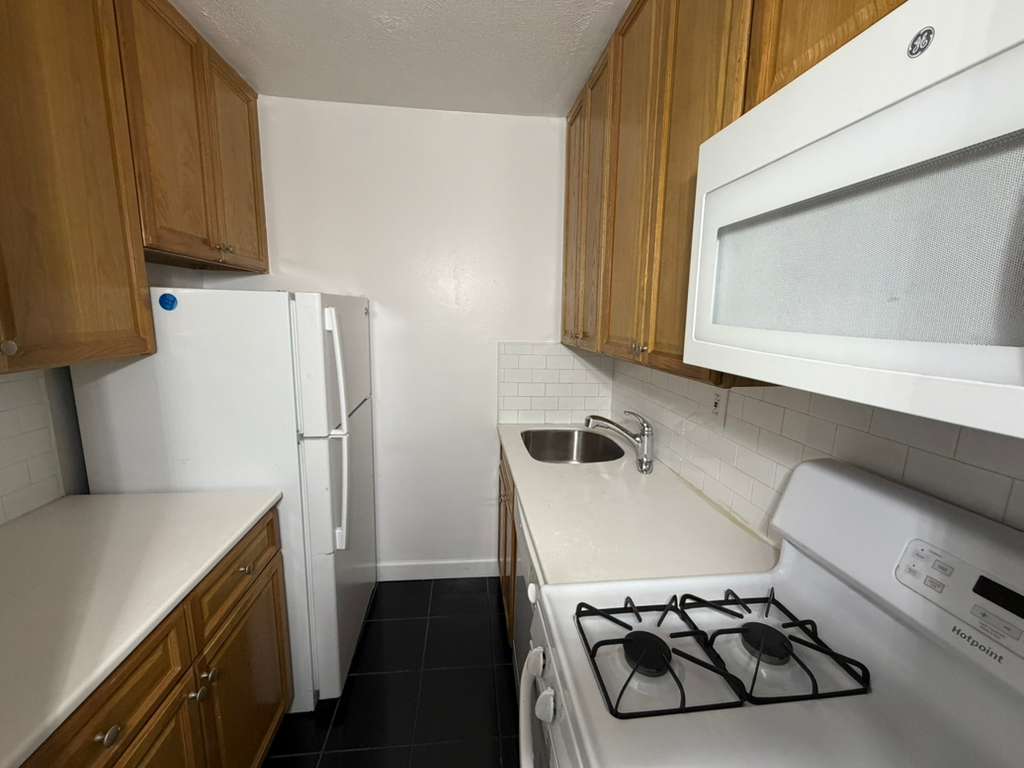 Apartment 118th Street  Queens, NY 11415, MLS-RD5547-3