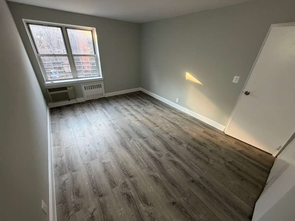 Apartment 118th Street  Queens, NY 11415, MLS-RD5548-15