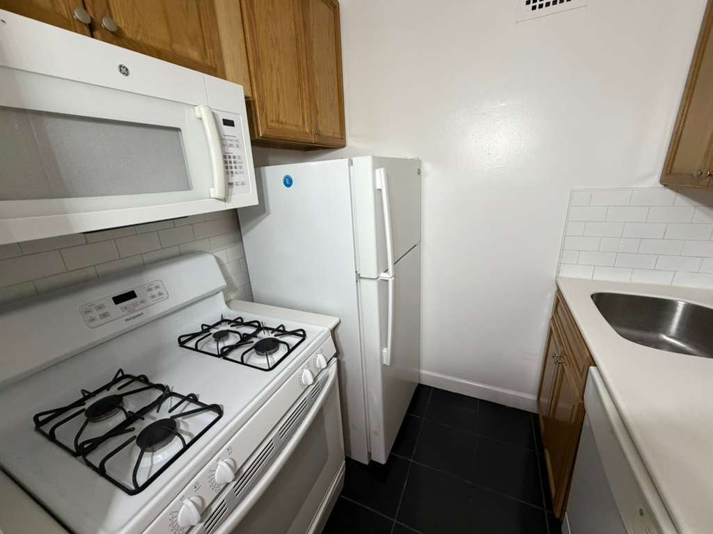 Apartment 118th Street  Queens, NY 11415, MLS-RD5549-4