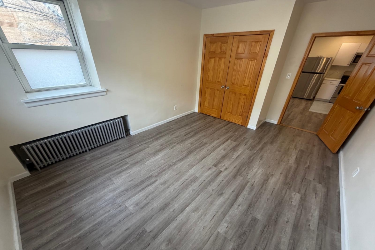  60th Street  Queens, NY 11385, MLS-RD5559-3