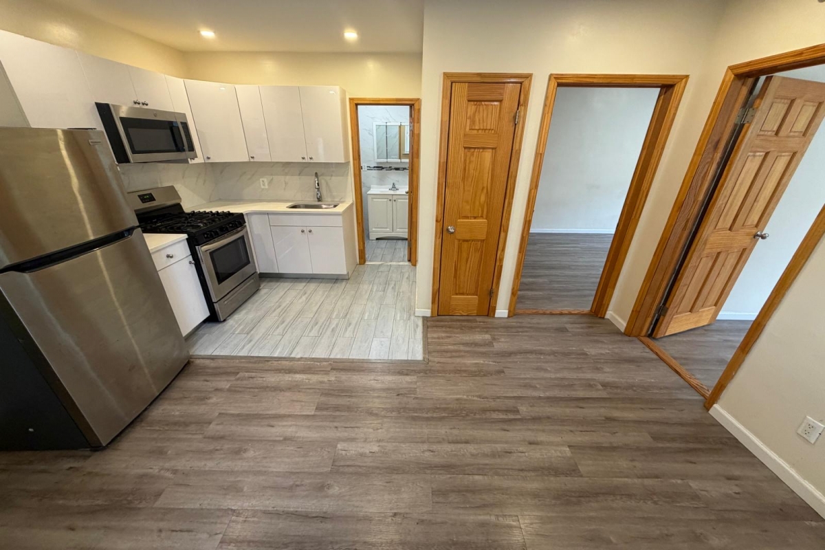  60th Street  Queens, NY 11385, MLS-RD5559-10