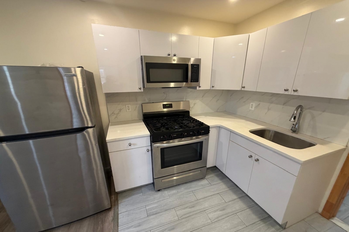  60th Street  Queens, NY 11385, MLS-RD5559-13