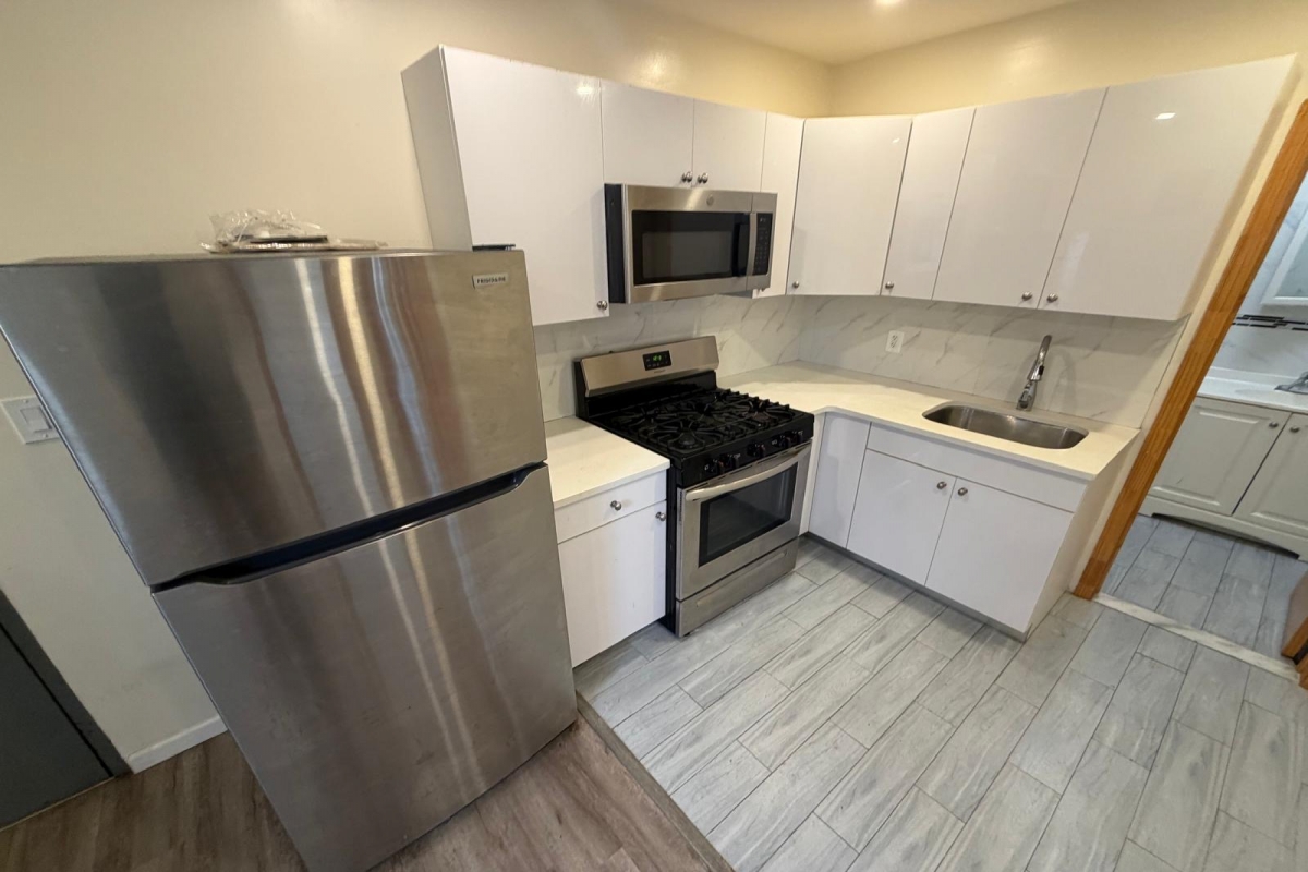  60th Street  Queens, NY 11385, MLS-RD5559-18