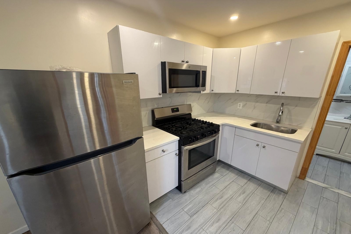  60th Street  Queens, NY 11385, MLS-RD5559-20