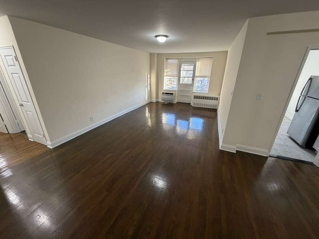 Apartment 150th Street  Queens, NY 11367, MLS-RD5562-7