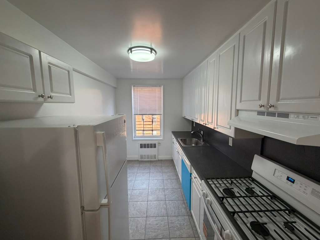 Apartment 150th Street Queens, NY 11367, MLS-RD5563-2