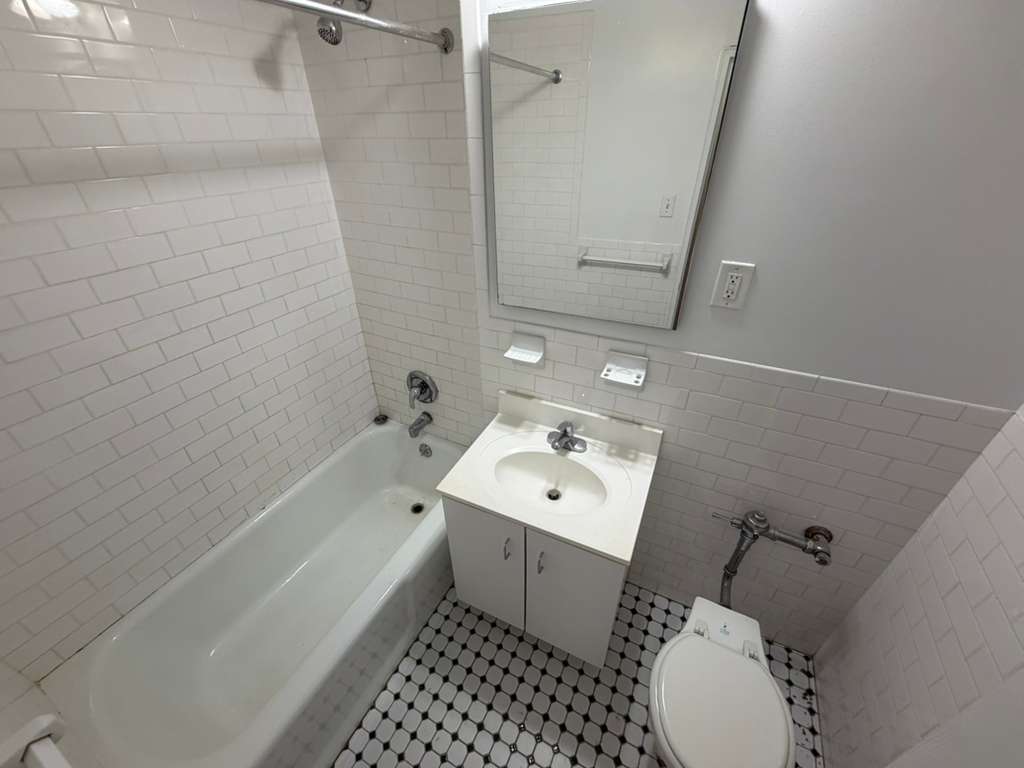 Apartment 150th Street  Queens, NY 11367, MLS-RD5564-16