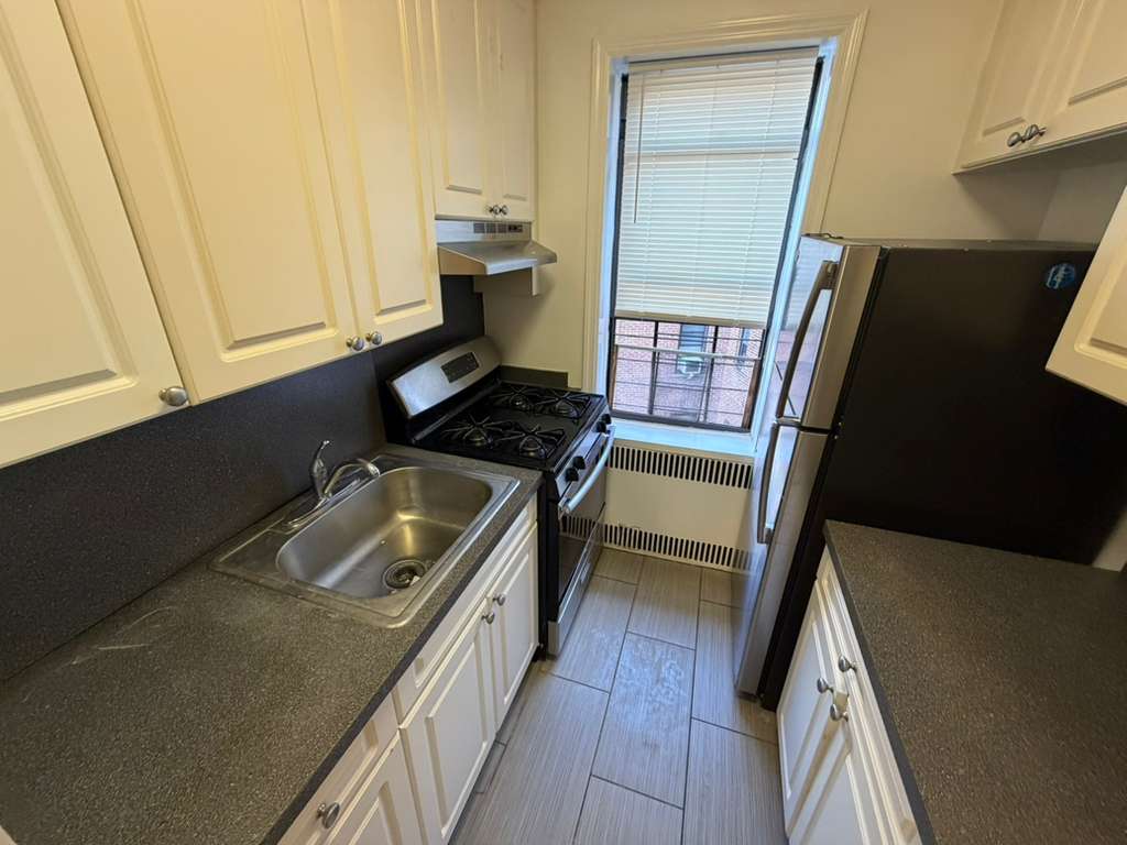 Apartment 32nd Avenue Queens, NY 11377, MLS-RD5565-5