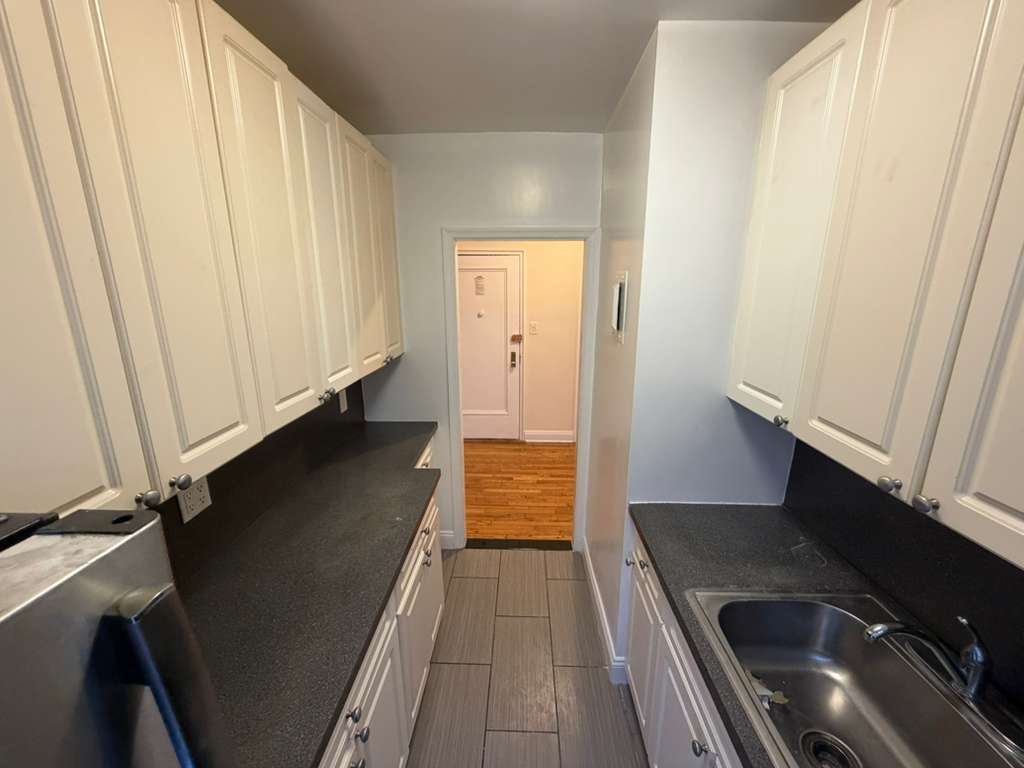 Apartment 32nd Avenue Queens, NY 11377, MLS-RD5565-6