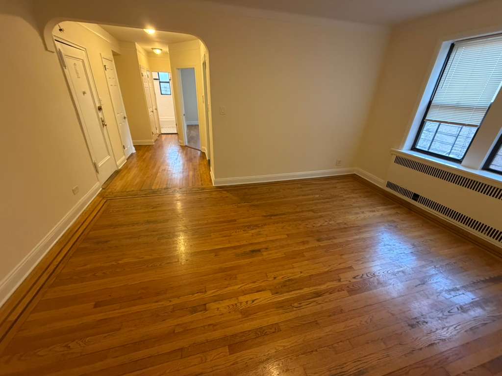 Apartment 32nd Avenue Queens, NY 11377, MLS-RD5565-11