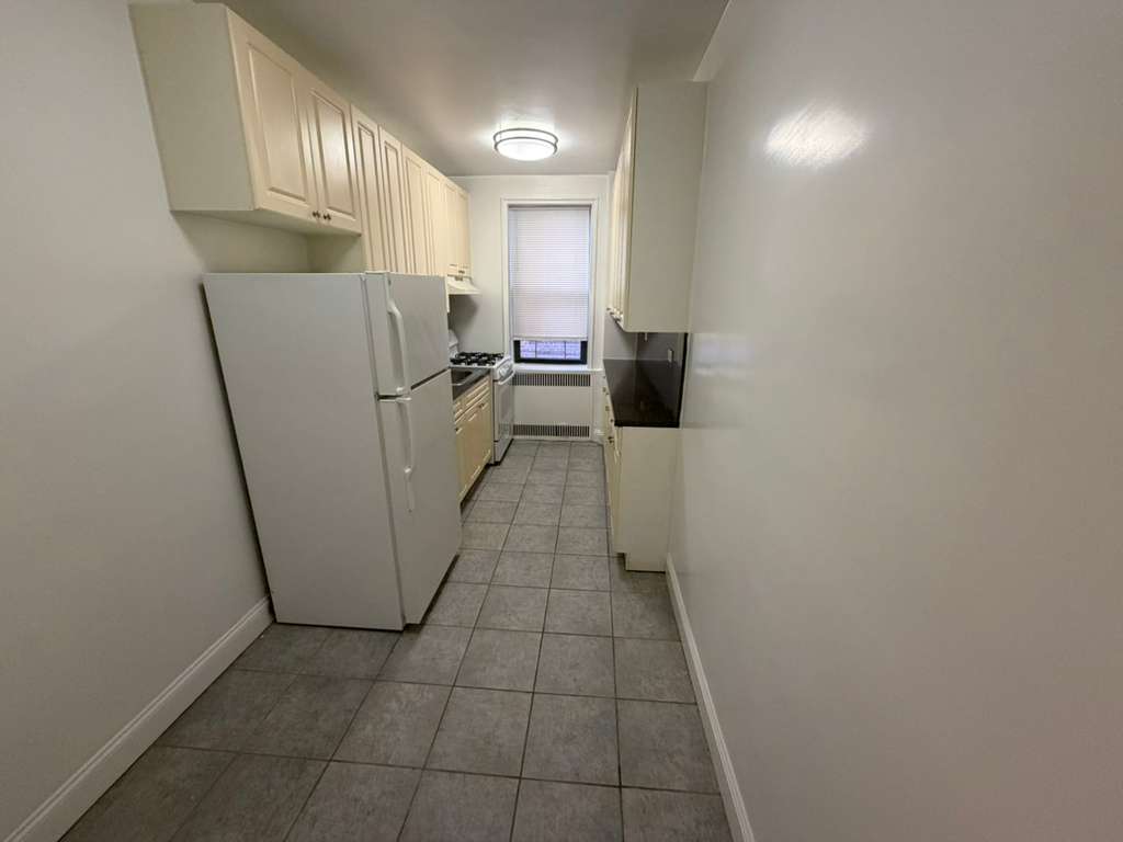 Apartment 167th Street  Queens, NY 11358, MLS-RD5567-2