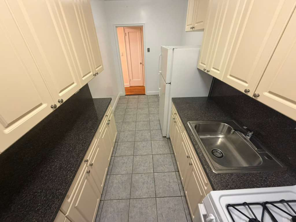 Apartment 167th Street  Queens, NY 11358, MLS-RD5567-6