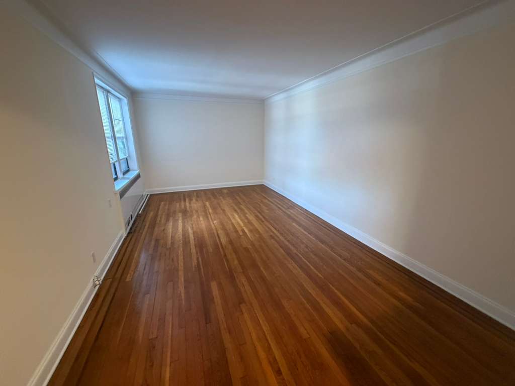 Apartment 167th Street  Queens, NY 11358, MLS-RD5567-8