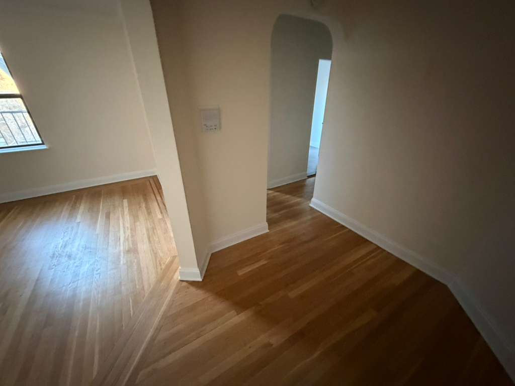 Apartment 32nd Avenue  Queens, NY 11377, MLS-RD5568-16