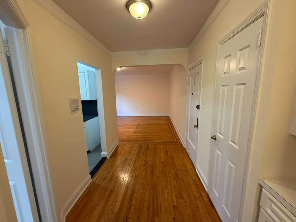 Apartment 32nd Avenue  Queens, NY 11377, MLS-RD5569-15