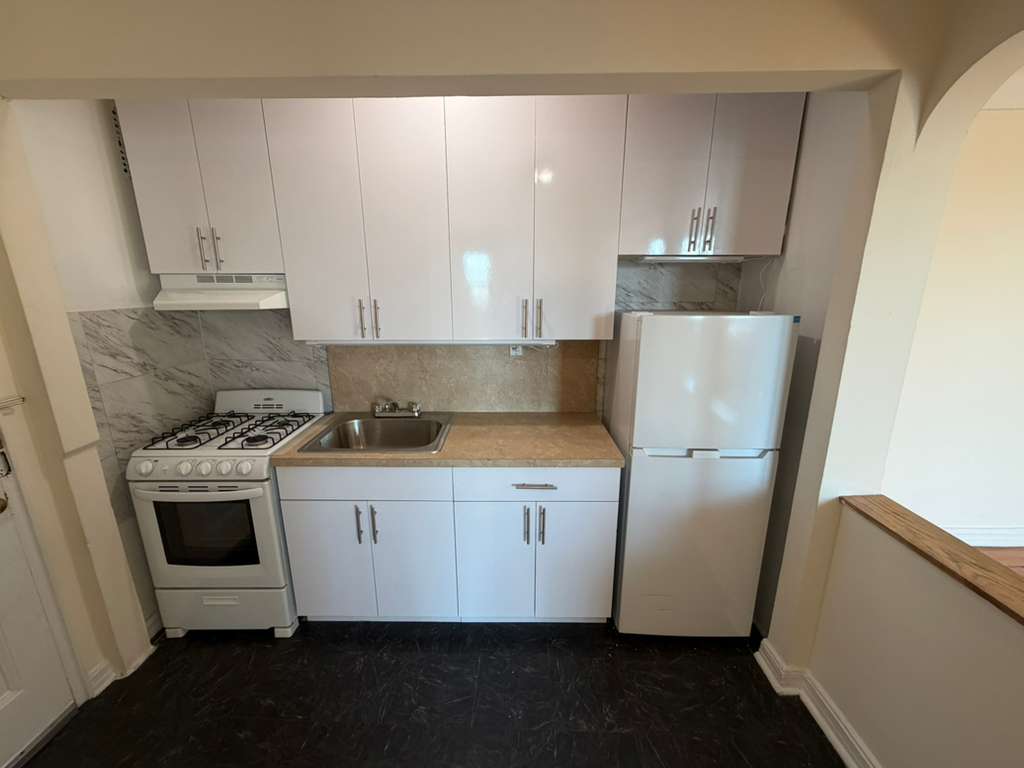 Apartment 118th Street Queens, NY 11415, MLS-RD5574-2