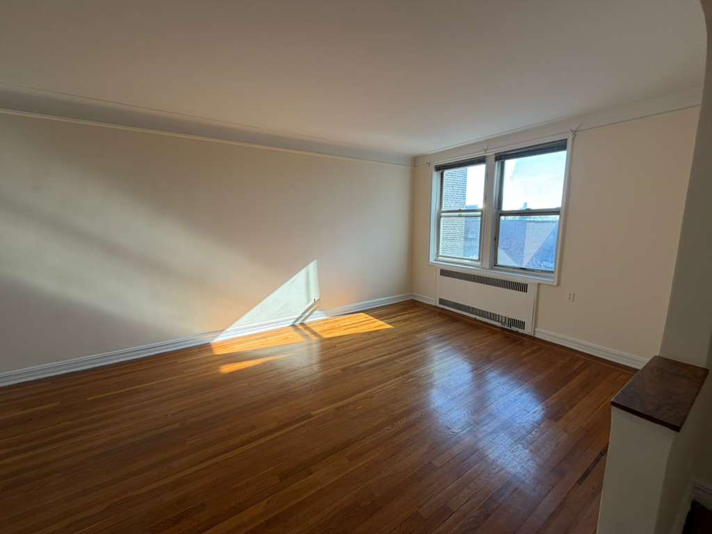 Apartment 118th Street Queens, NY 11415, MLS-RD5574-10