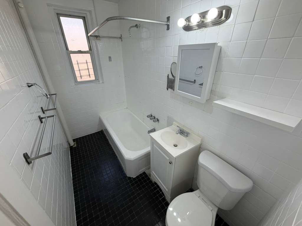Apartment 118th Street  Queens, NY 11415, MLS-RD5576-20