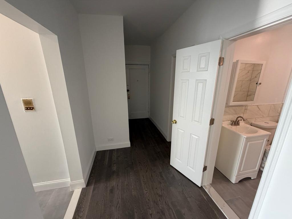 Apartment Union Tpke  Queens, NY 11415, MLS-RD5585-9