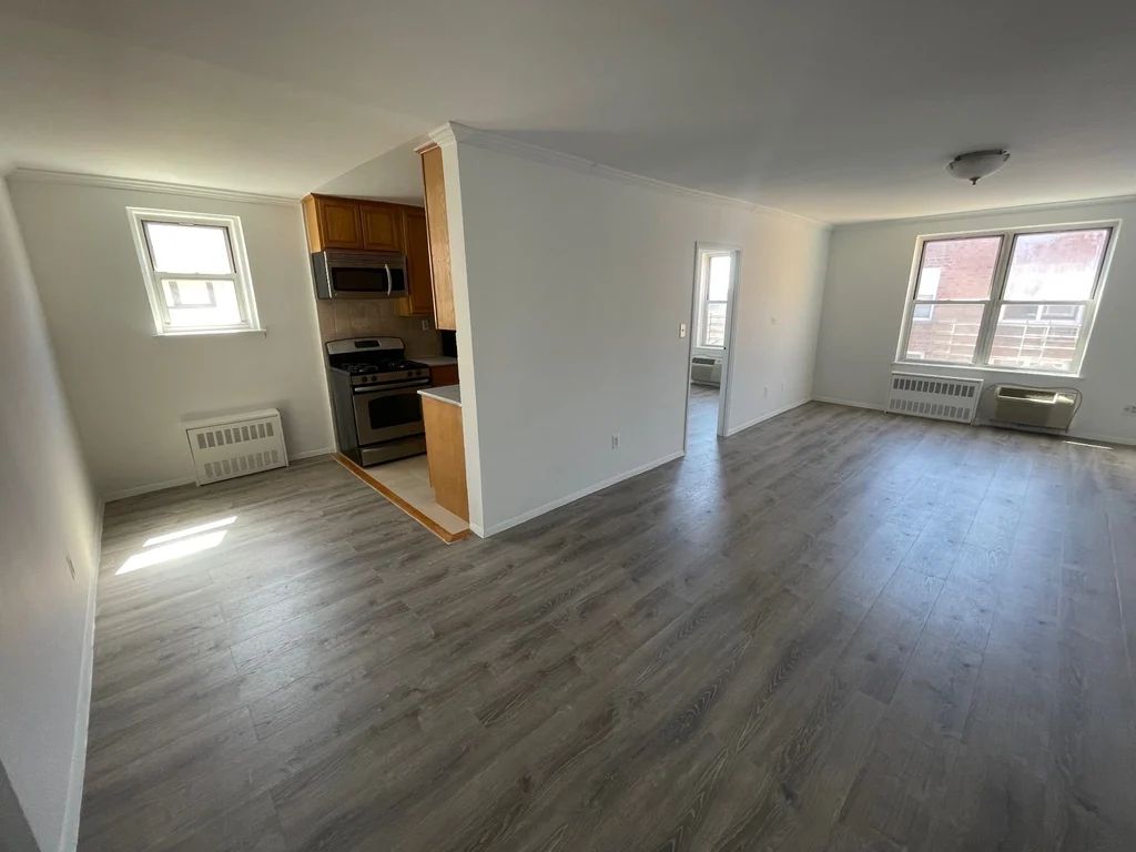 Apartment Douglaston Pkwy Queens, NY 11363, MLS-RD5597-7