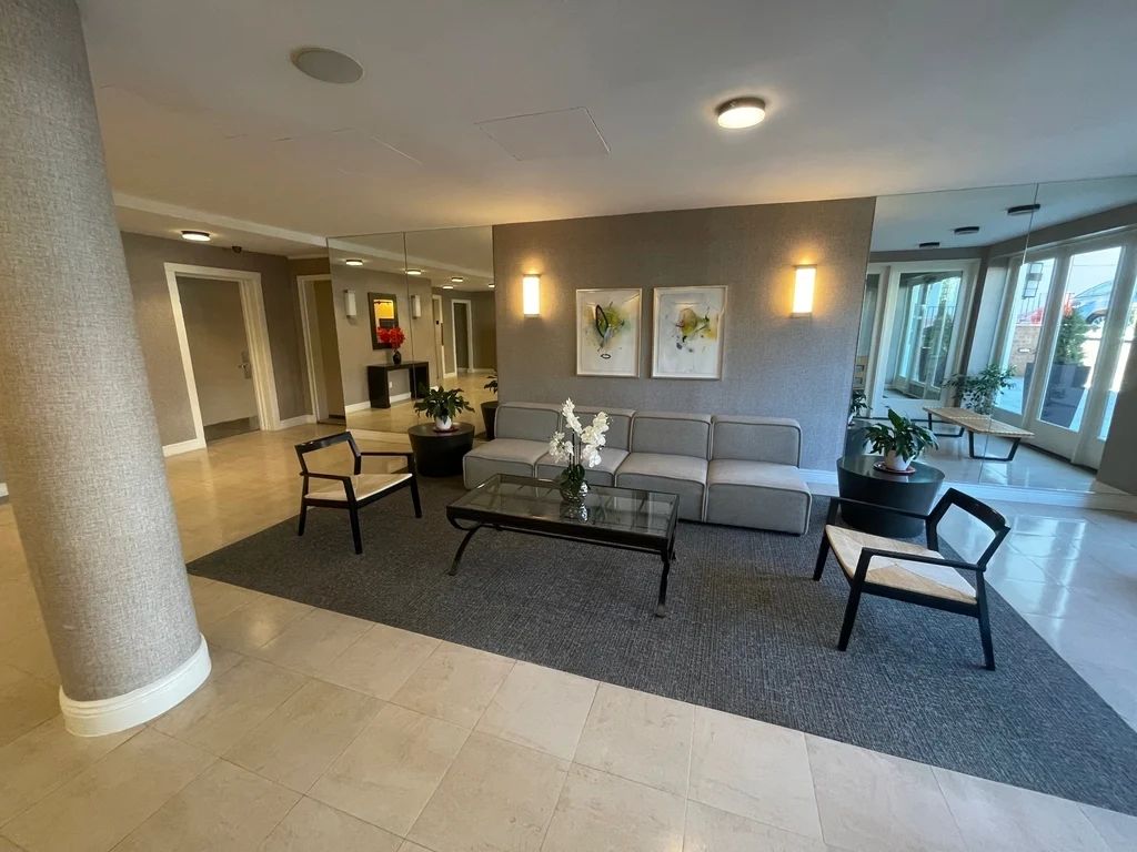 Apartment Douglaston Pkwy Queens, NY 11363, MLS-RD5597-17