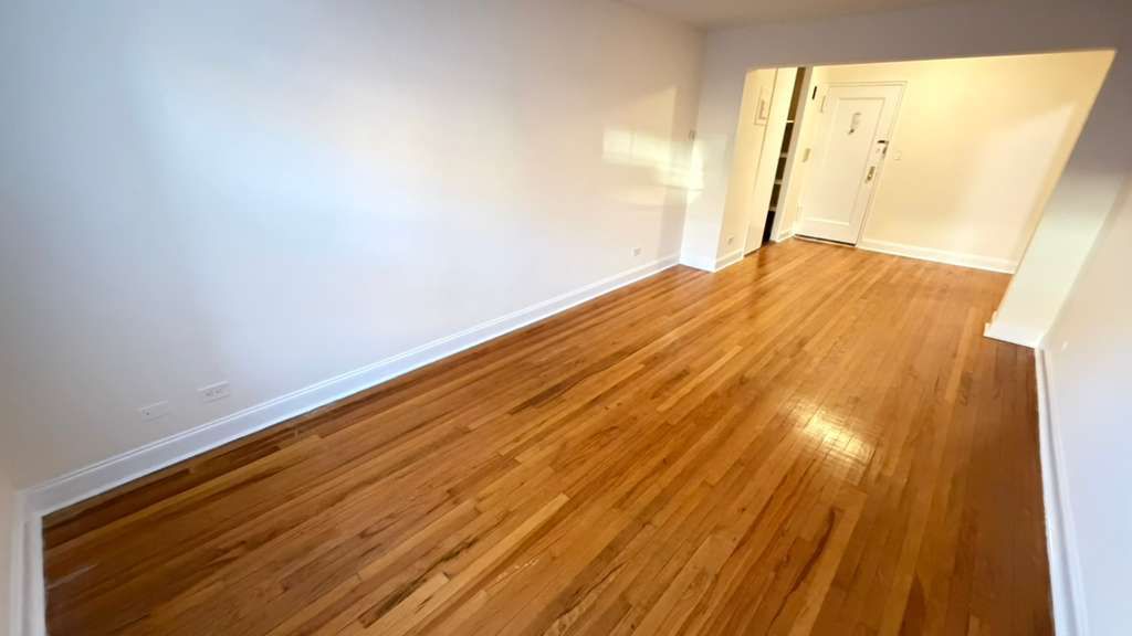 Apartment 77th Street Queens, NY 11372, MLS-RD5598-6