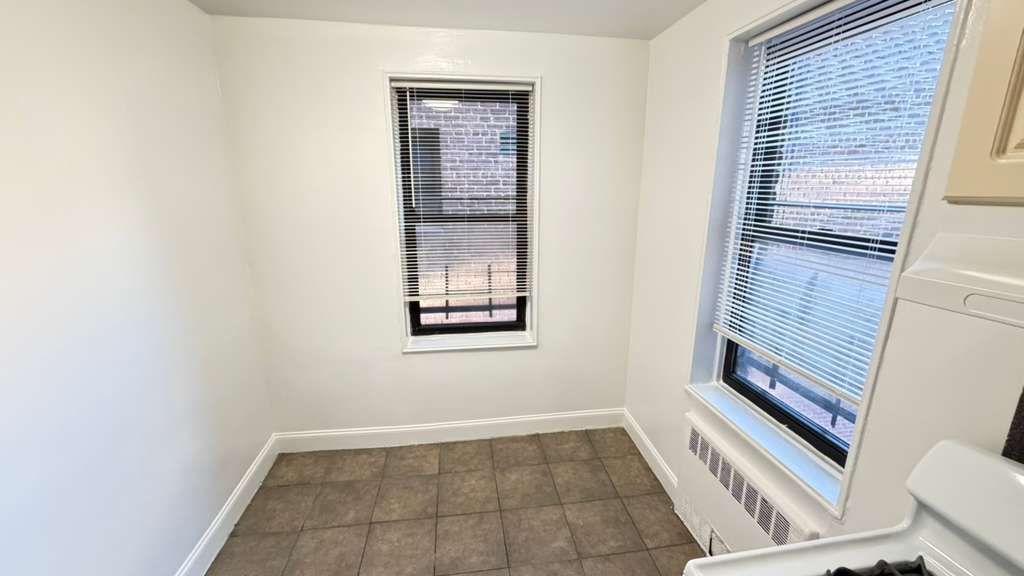 Apartment 77th Street Queens, NY 11372, MLS-RD5598-14
