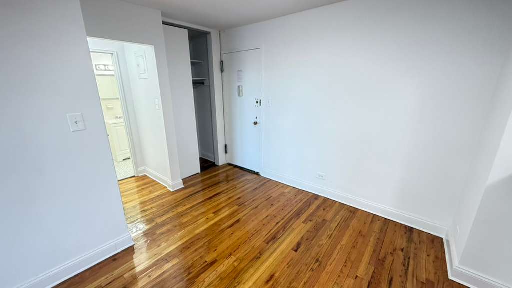 Apartment 103rd Street  Queens, NY 11375, MLS-RD5606-10