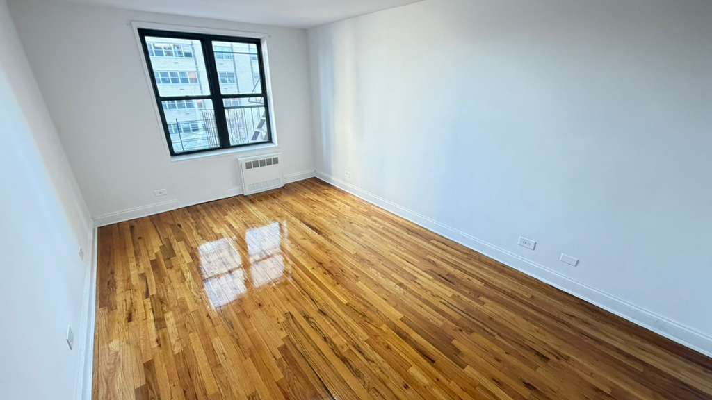 Apartment 103rd Street  Queens, NY 11375, MLS-RD5606-14