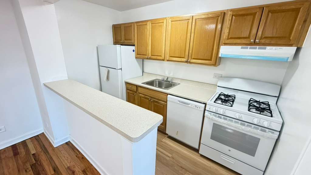 Apartment 103rd Street  Queens, NY 11375, MLS-RD5607-3