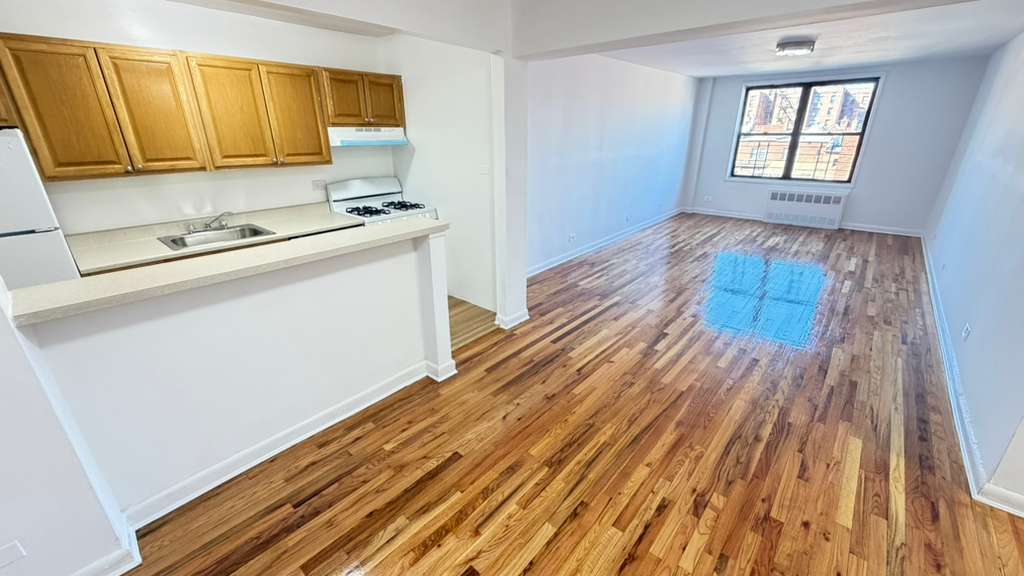 Apartment 103rd Street  Queens, NY 11375, MLS-RD5607-5