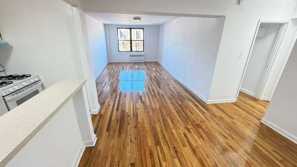 Apartment 103rd Street  Queens, NY 11375, MLS-RD5607-7