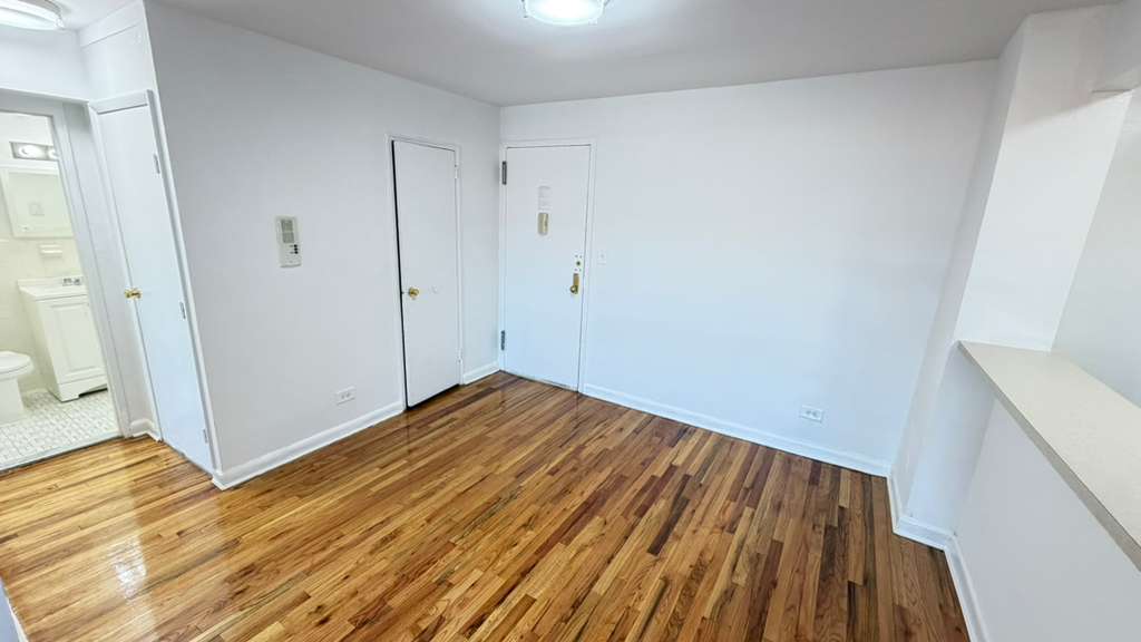 Apartment 103rd Street  Queens, NY 11375, MLS-RD5607-11