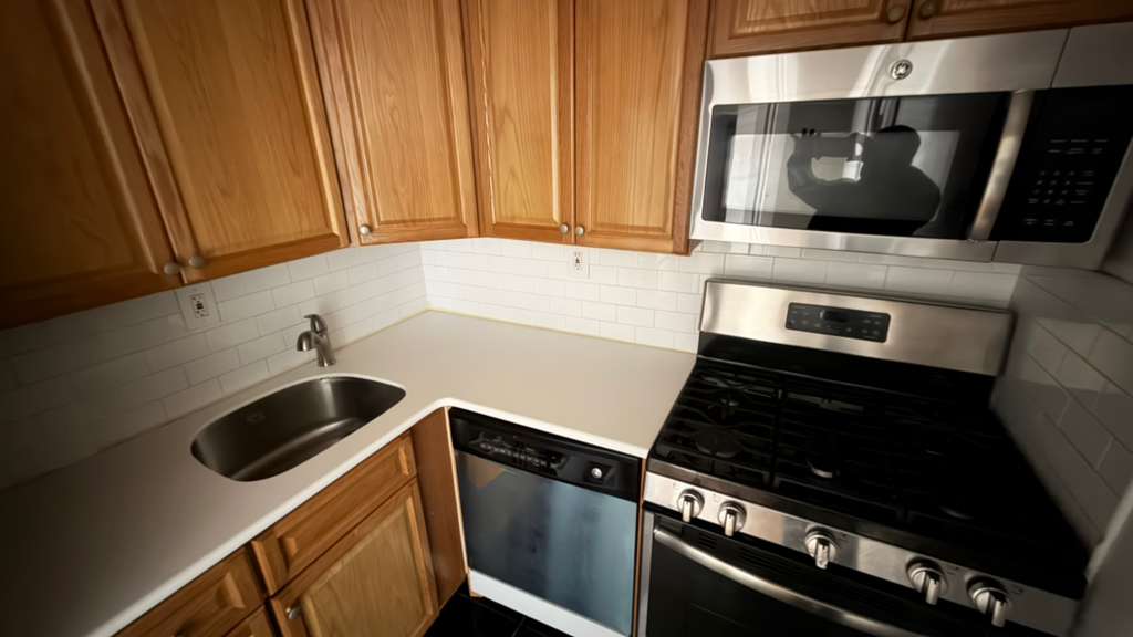 Apartment 34th Avenue Queens, NY 11354, MLS-RD5608-4