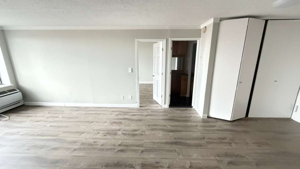 Apartment 34th Avenue  Queens, NY 11354, MLS-RD5609-6