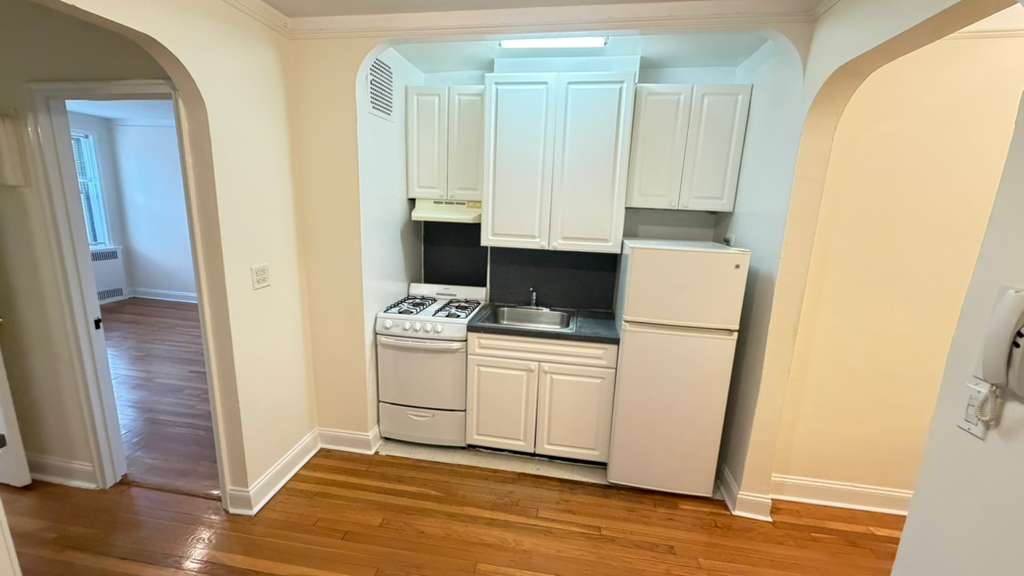 Apartment 167th Street  Queens, NY 11358, MLS-RD5610-3