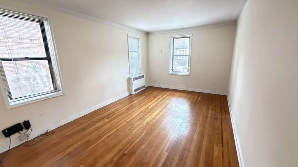 Apartment 167th Street  Queens, NY 11358, MLS-RD5611-7