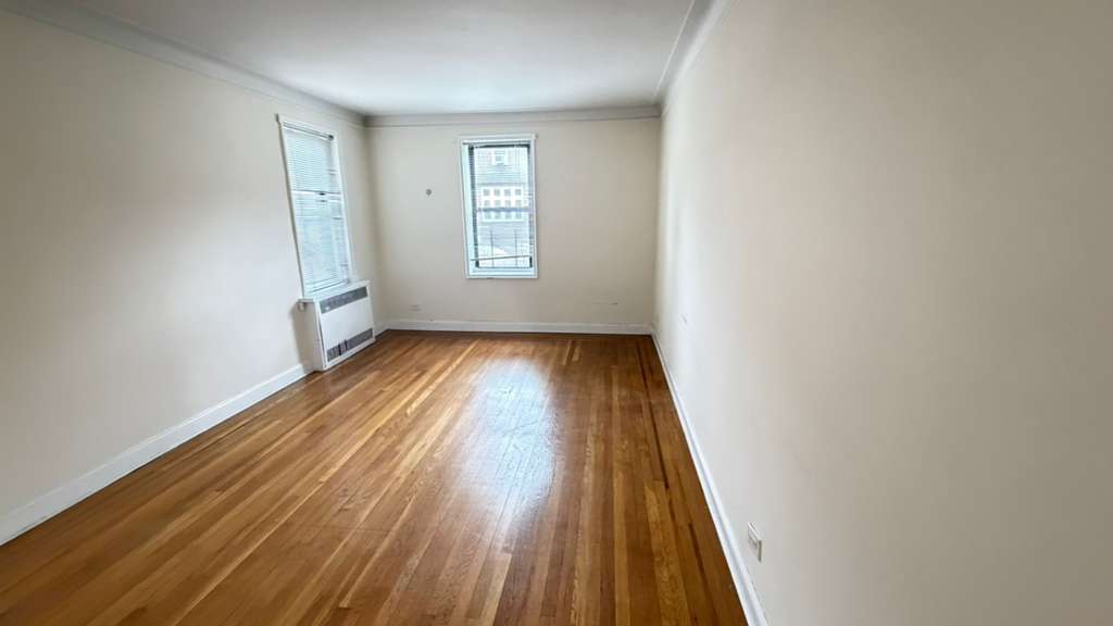 Apartment 167th Street  Queens, NY 11358, MLS-RD5611-8