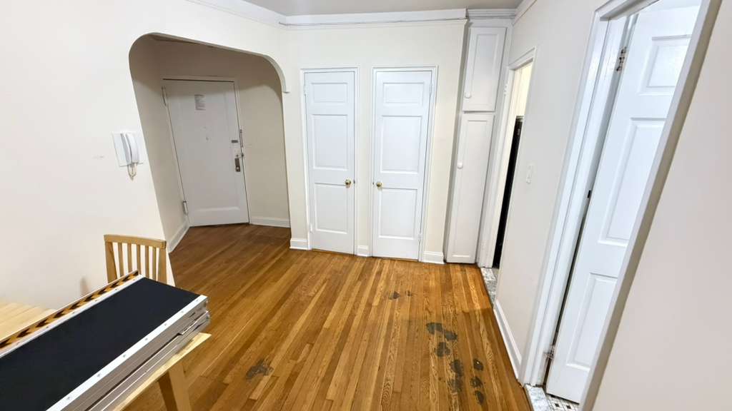 Apartment 167th Street  Queens, NY 11358, MLS-RD5611-17