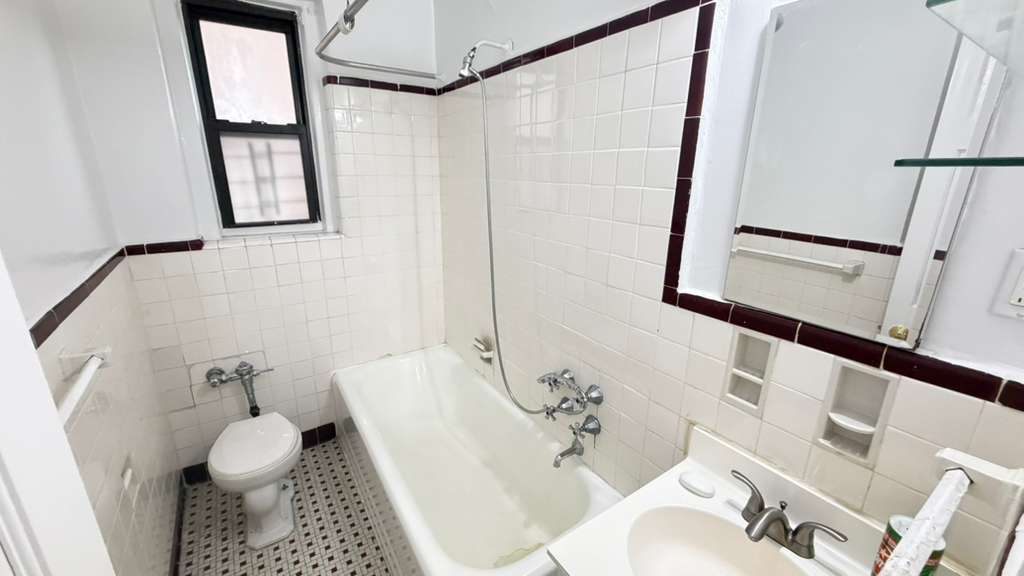 Apartment 167th Street  Queens, NY 11358, MLS-RD5611-19