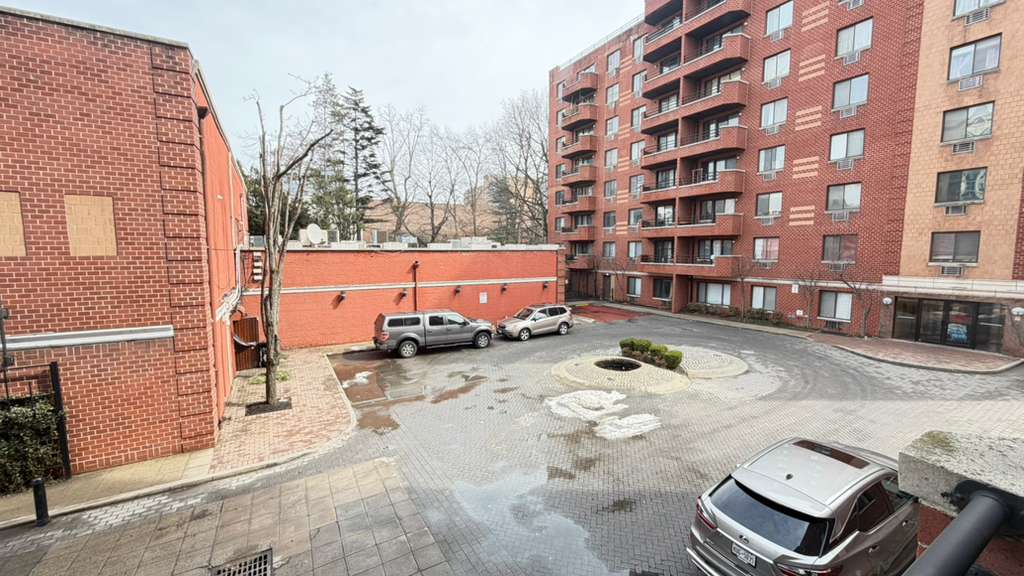 Apartment Northern Blvd Queens, NY 11354, MLS-RD5613-3
