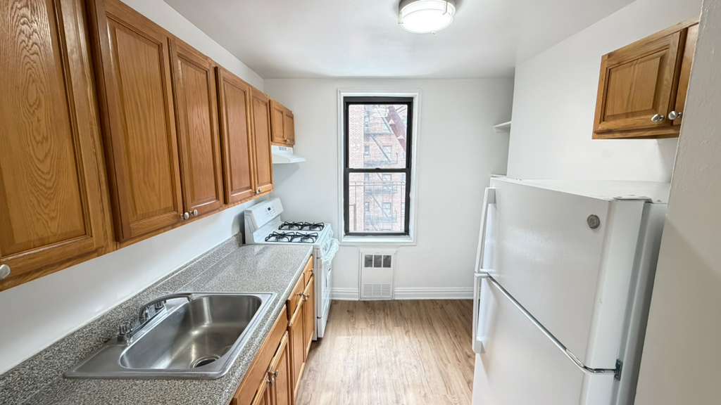 Apartment 67th Avenue  Queens, NY 11375, MLS-RD5614-2